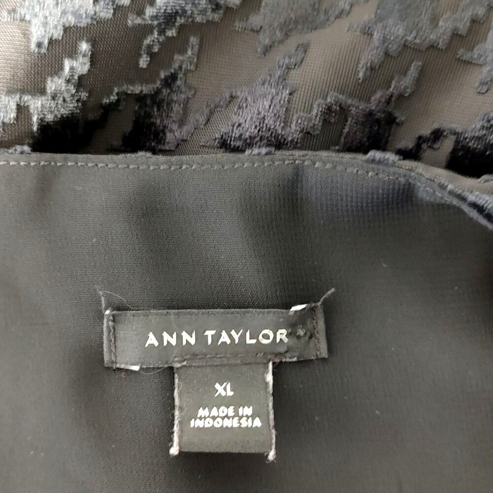 Ann taylor Houndtooth Blouse Black XL sheer Sleeve - Picture 9 of 10